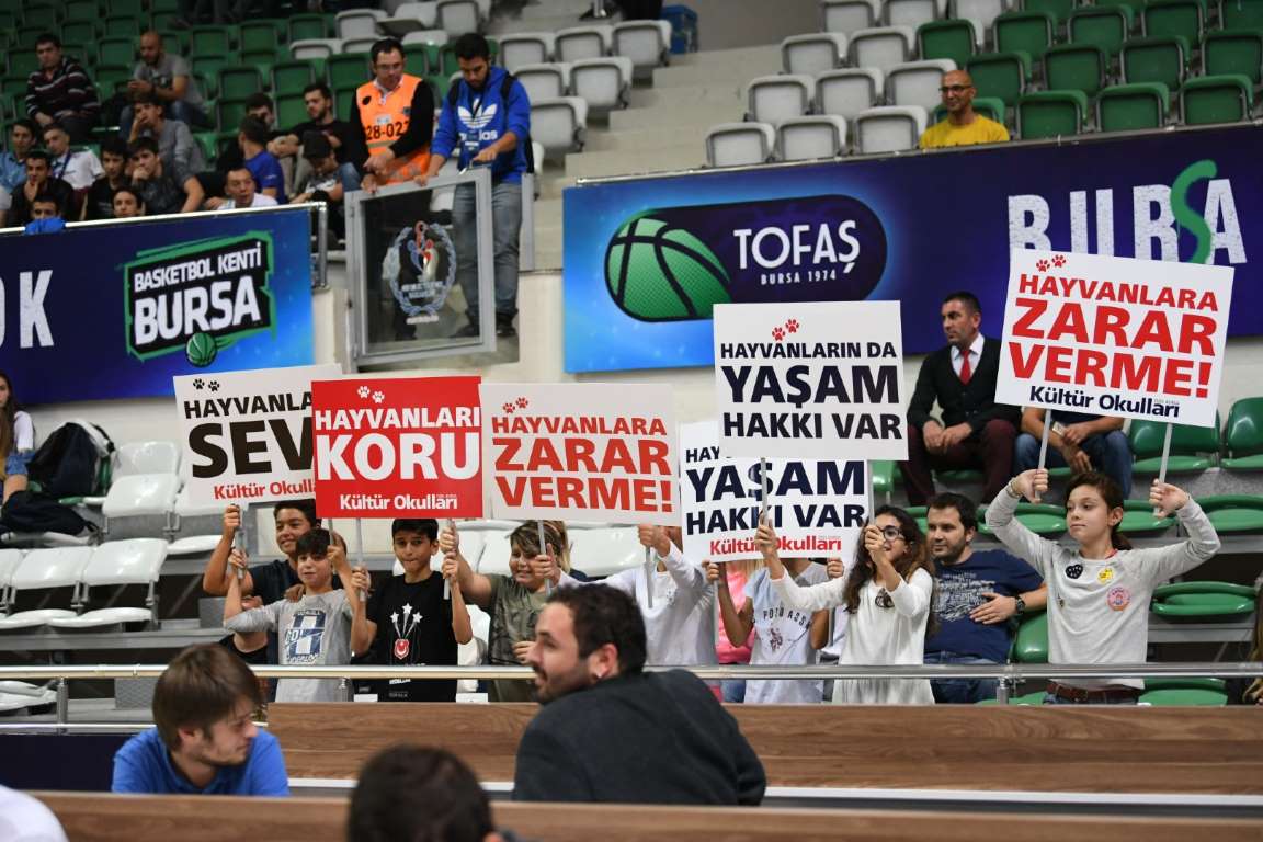 BKDans Hayvan Hakları için Tofaş- Darüşşafaka Basketbol Maçında