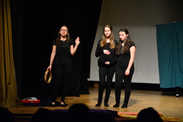 Lise Tiyatro Kulübü öğrencilerimiz "Bir Göze Bir Gül" Masal Anlatısı ile BKT Sahnesinde...