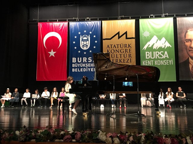 Kültürlü Öğrenciler 9. Ulusal Piyano Günleri'nde...