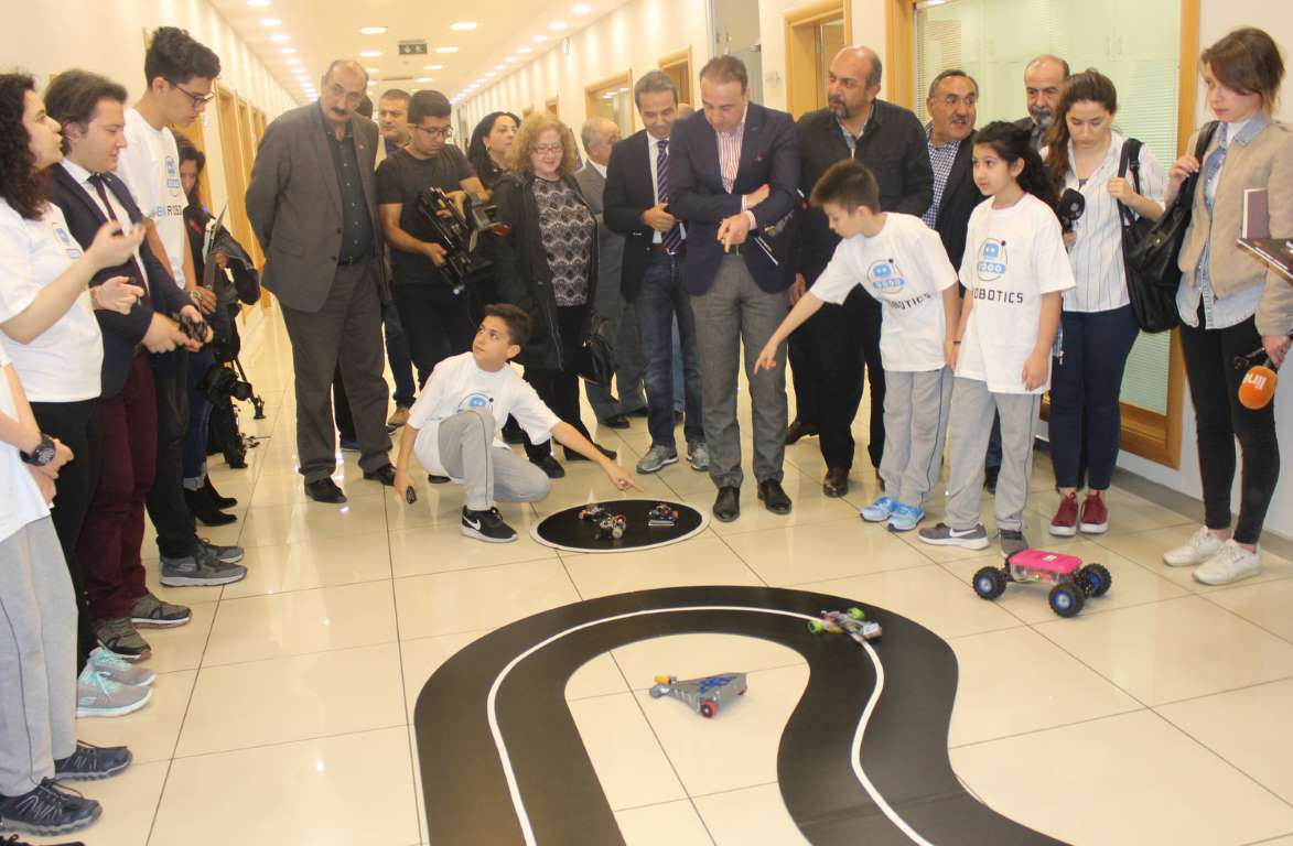 Türkiye'nin Robotları "ROBOLOTİON'18" de Bursa'da yarışacak...